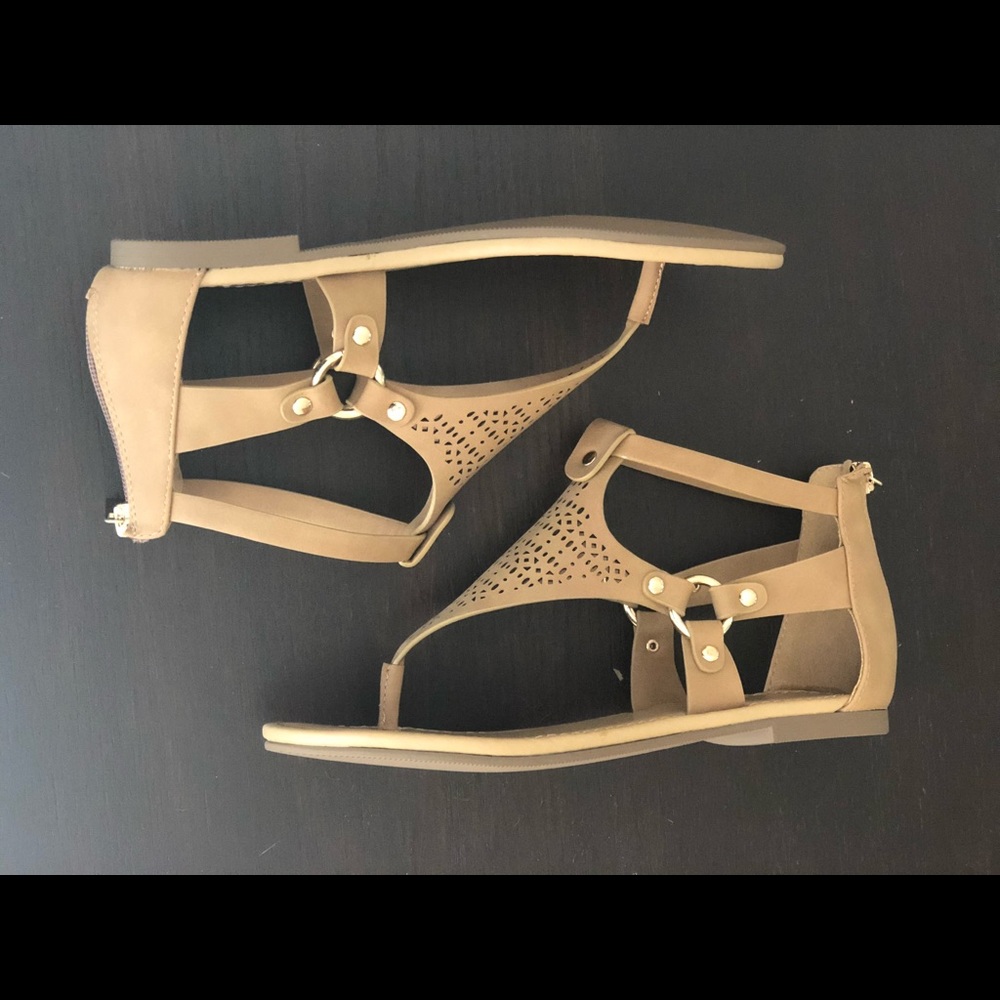 Perforated Tan Sandals - Picture 4 of 4